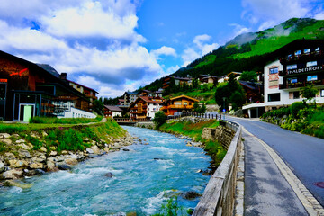 Fototapeta na wymiar Lech in Vorarlberg Österreich 