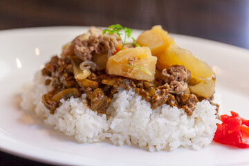 肉じゃがキーマカレー