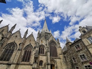 Fototapeta na wymiar Cathedral medieval Vitré in France