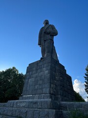 monument to Lenin in the city of Dubna in summer