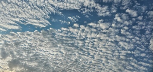 Wolkenhimmel über Neumünster