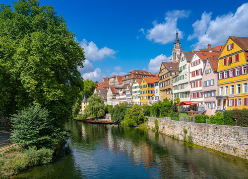 The H&ouml;lderlin Tower on the historic old town bank of the Neckar River in T&uuml;bingen. Baden-W&uuml;rttemberg, Germany, Europe