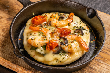 ミックスピザ　Italian delicious food mixture pizza