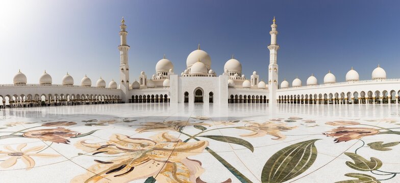 Abu Dabi , Emirats Arabes Unis - Panorama Mosqu&eacute;e Cheikh Zayed
