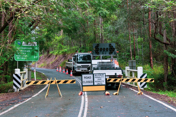Landslides and storms close Gold Coast hinterland road