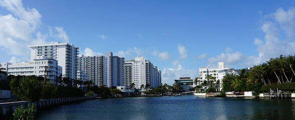 Fototapeta na wymiar Luxurious mansion in Miami Beach, florida, U.S.A