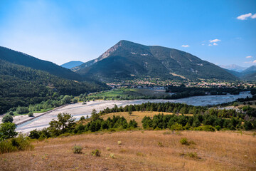 Lake Castillon in the Alpes-de-Haute-Provence, dried up by the heat wave/Le lac de Castillon dans les Alpes-de-Haute-Provence, asséché par la canicule