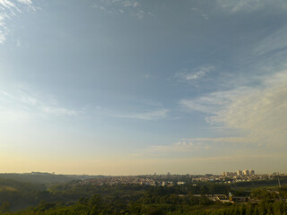 Foto aérea, de floresta de reflorestamento, com eucaliptus voltado para a fabricação de papel e celulose, em Limeira, São Paulo, Brasil