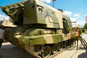 Obraz premium Msta-S2S19M1 self-propelled 152 mm howitzer