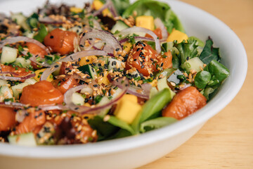 salad with shrimps