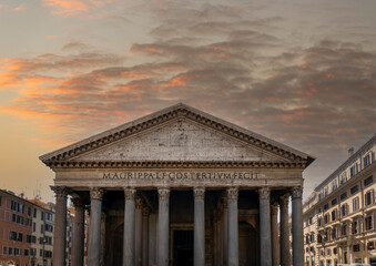 Fototapeta premium Rome capital city pantheon with colorful sunset sky
