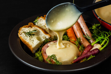 フランスのチーズ料理 アリゴ cheese and potato sauce (Aligot)