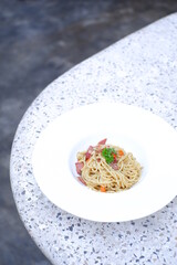 spaghetti with sauce