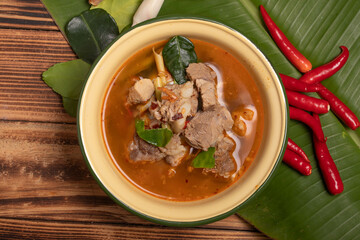 Spicy Braised Pork Tom Yum, Thai food