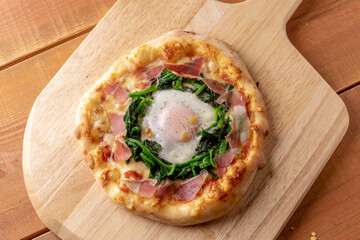 ほうれん草のピッツァ