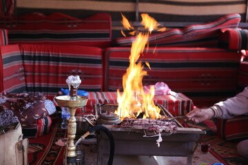 Beduinenzelt, offenes Feuer, Jordanien, Wadi Rum