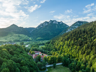 Fototapeta na wymiar Aerial view of Trzy Korony mountain in Pieniny, Poland