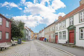 Fototapeta na wymiar Street walk, Old building in Bakklandet, Trondheim. Trøndelag, Norway, scandinavia, Europe