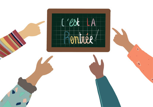 Rentr&eacute;e des classe groupe d'enfant mains lev&eacute;es