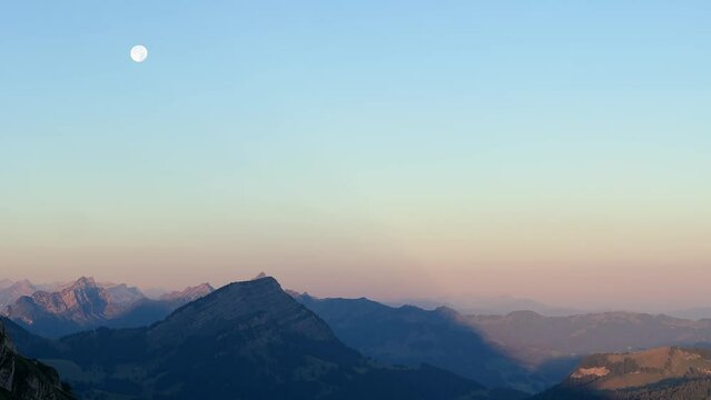 In der Schweiz am S&auml;ntis