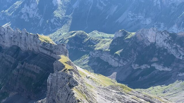 In der Schweiz am S&auml;ntis
