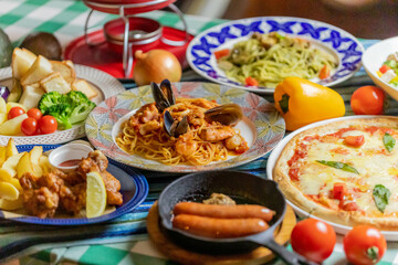 パスタとピザがメインのコース料理