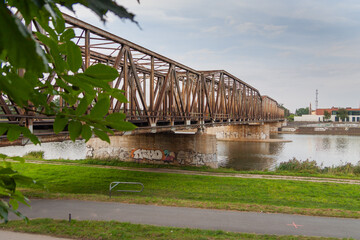 Wrocław most kolejowy na Odrze