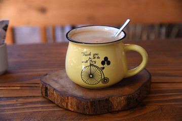 Tasse Kaffee beim Frühstück