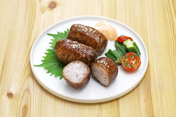 beef wrapped rice balls, Japanese food