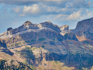 Naklejka premium Paisajes durante la subida a Anayet