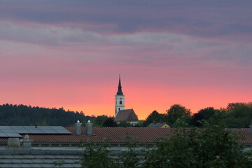 Abendrot am Kirchturm