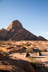 Fototapeta na wymiar camping in the red rock deserts of spitzkoppe namibia