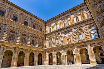Fototapeta na wymiar Sights and architecture of Florence Italy