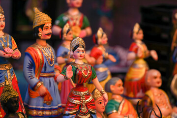 Indian famous Thanjavur dancing dolls	
