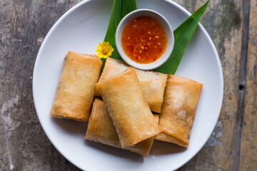 deep fried spring rolls, Por Pieer Tod or Fried spring rolls 
(Thai Spring Roll) Snacks and snacks that are popular with Thai and Chinese people
