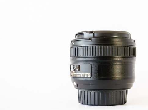 Nikon F1.8, 50mm AF-S format fix lens box. Nikkor lens.