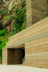 public stone lift in bastia