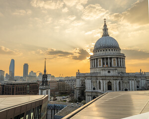 st pauls cathedral during sunset