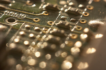 Enlargement of micro electronic components