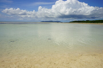 Hoshisuna Beach or Hoshizuna Beach in Taketomi-jima Island, Okinawa, Japan - 日本 沖縄...