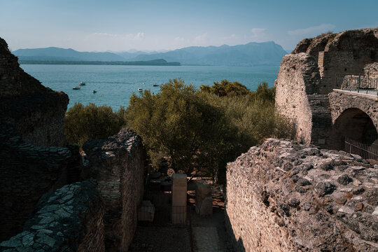 รูปภาพCatullus – เลือกดูภาพถ่ายสต็อก เวกเตอร์ และวิดีโอ421 | Adobe Stock