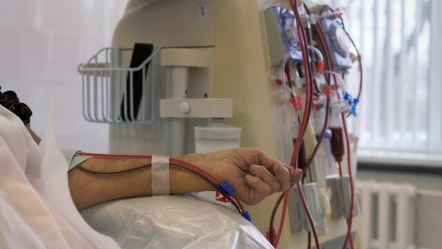 Blood purification procedure. Hardware Hemodialysis. A blood purification device. The social project of the state. Helping an elderly person. Prolongation of life.