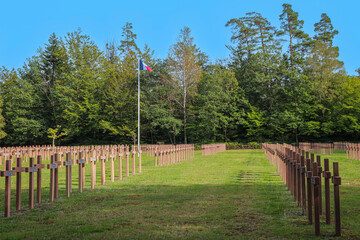 Fototapeta na wymiar Lorraine - Vosges - Nécropole nationale du col de la Chipotte - Tombes des soldats de la guerre 1914- 1918