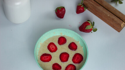 One bowl oat with strawberry