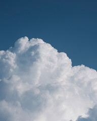 Naklejka premium blue sky with clouds
