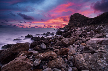 Fototapeta na wymiar Beautiful sunset on the seashore.