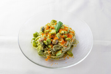 タコとアボカドの冷製バジルパスタ