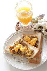 cheese and minced pork curry on toast