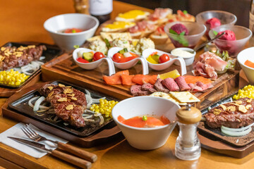 ステーキパーティのコースメニュー