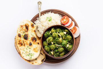 Soya Chunks Palak curry also known as Spinach Soyabean chunks sabzi or sabji, Healthy Indian food